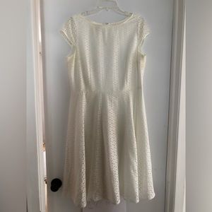 Anne Klein - Ivory lace dress